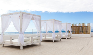 Blue Sea Lagos de Cesar