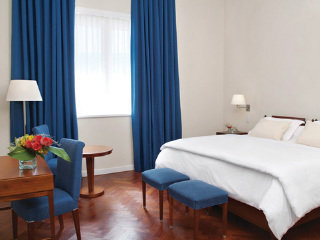 Room
Room
di NH Casino