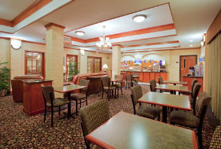 Restaurant
 di Holiday Inn Express & Suites Pensacola