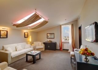 Room
Room
di Reikartz Dnipropetrovsk