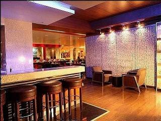 Bar
Bar
di St Laurn Business