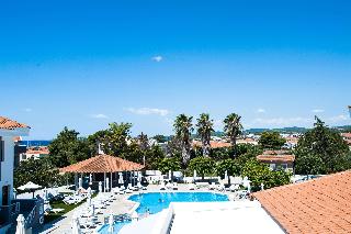 Pool
Pool
di Lily Ann Village