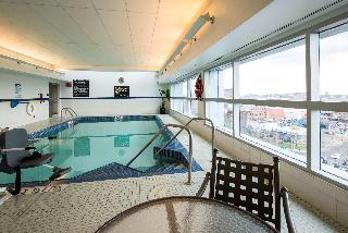 Pool
 di Hampton Inn & Suites Boston Crosstown Center