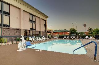 Pool
 di Hampton Inn Lebanon