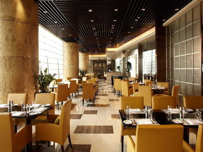 Restaurant
 di Marriott Hotel Luwan