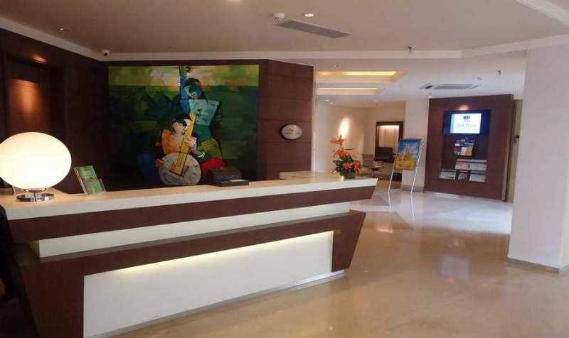 Lobby
Lobby
di Park Plaza Ahmedabad