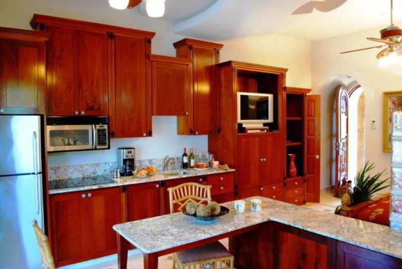 Room
Room
di Parrot Tree Beach Resort & Marina