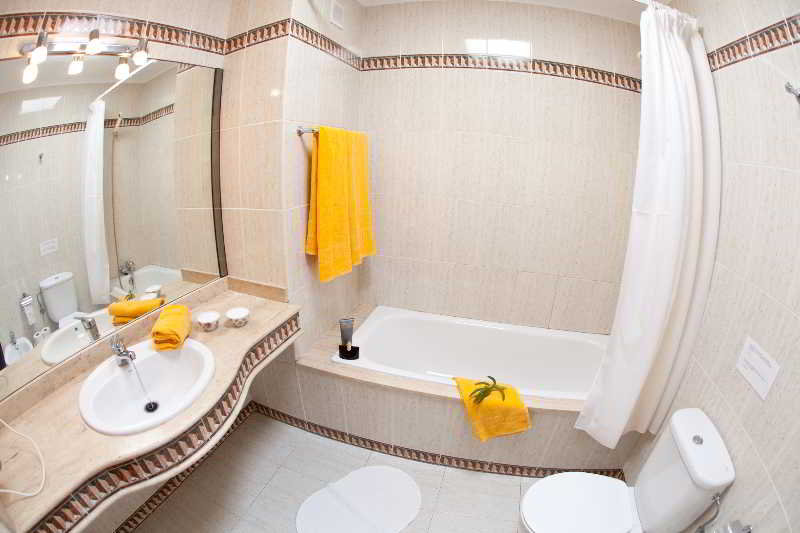 Room
Room
di Bungalows Caleta Campo