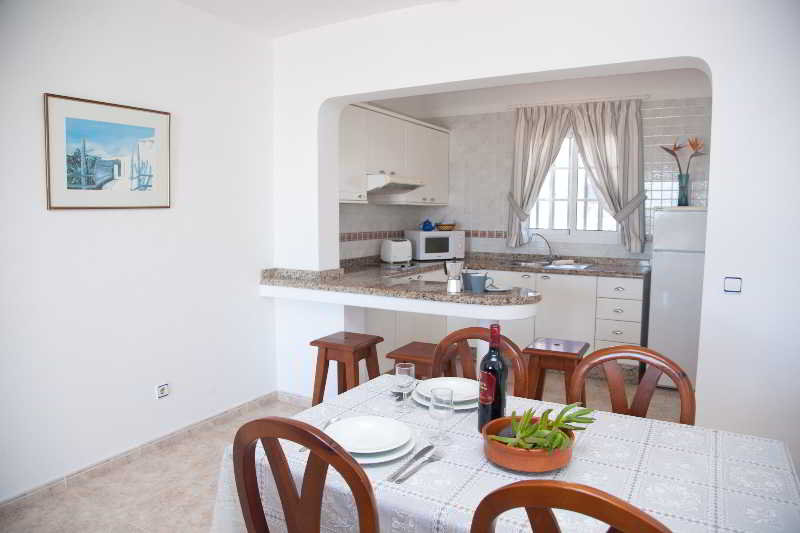 Room
Room
di Bungalows Caleta Campo