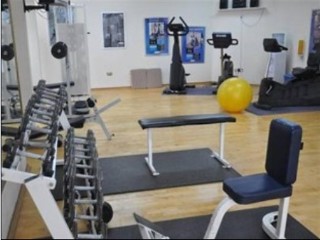 Sports and Entertainment
Sports and Entertainment
di Fortune Plaza