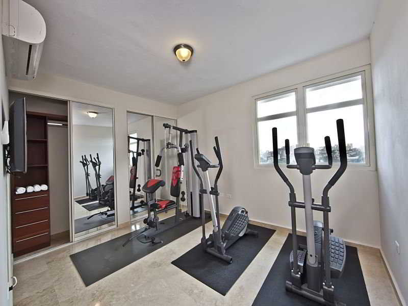 Sports and Entertainment
Sports and Entertainment
di Ciqala Luxury Home Suites