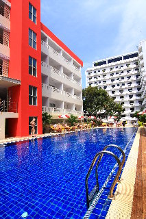 Pool
 di Eastiny Place Hotel Pattaya