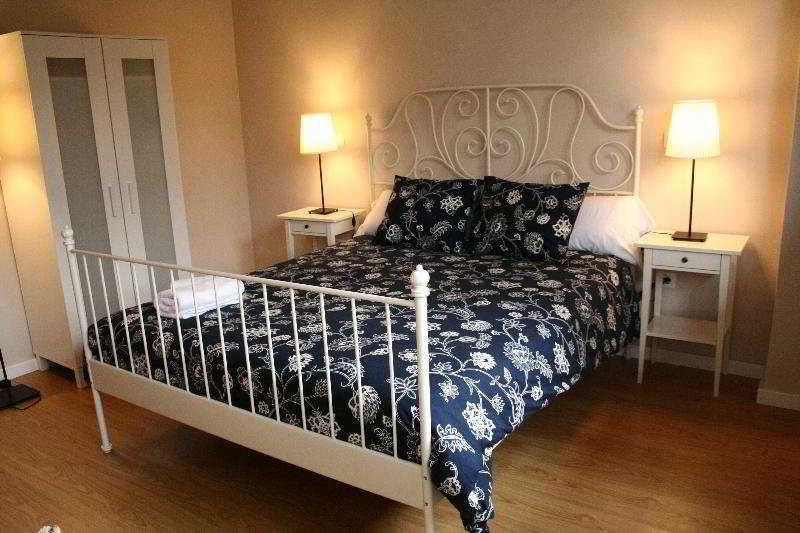 Room
Room
di B&B Mare de Deu Jardines del Turia