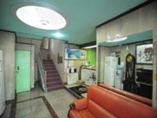 Lobby
Lobby
di Goodstay Dongrae Oncheon Hotel