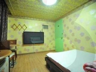 Room
Room
di Goodstay Dongrae Oncheon Hotel
