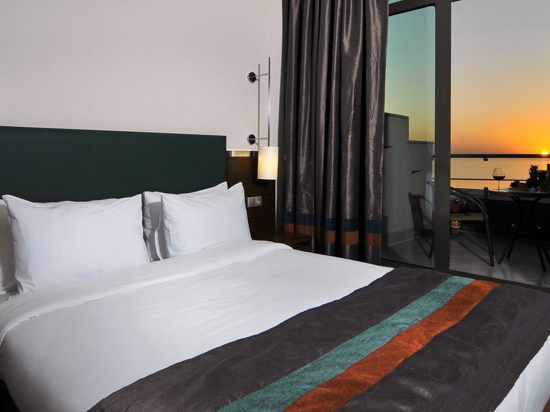 Room
Room
di Rescate Van