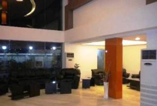 Lobby
Lobby
di QUBE Studios (Glow Greater Noida)