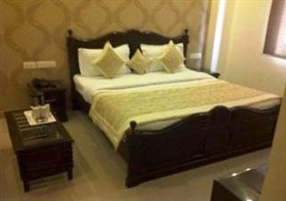 Room
Room
di Silver Stone