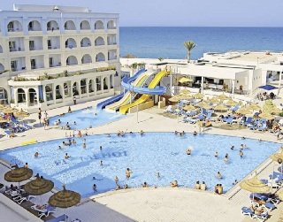 Pool
Pool
di Primasol El Mehdi