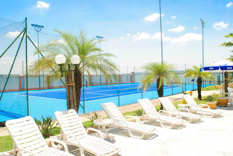 Sports and Entertainment
Sports and Entertainment
di Nobile Lakeside Convention & Resort