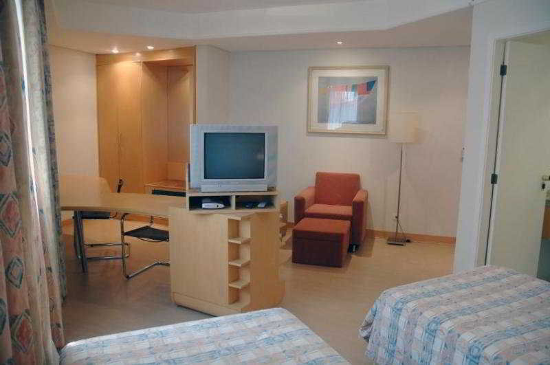 Room
Room
di Tsue Bienal Flat