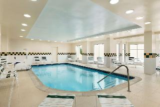 Pool
 di Hilton Garden Inn Shelton