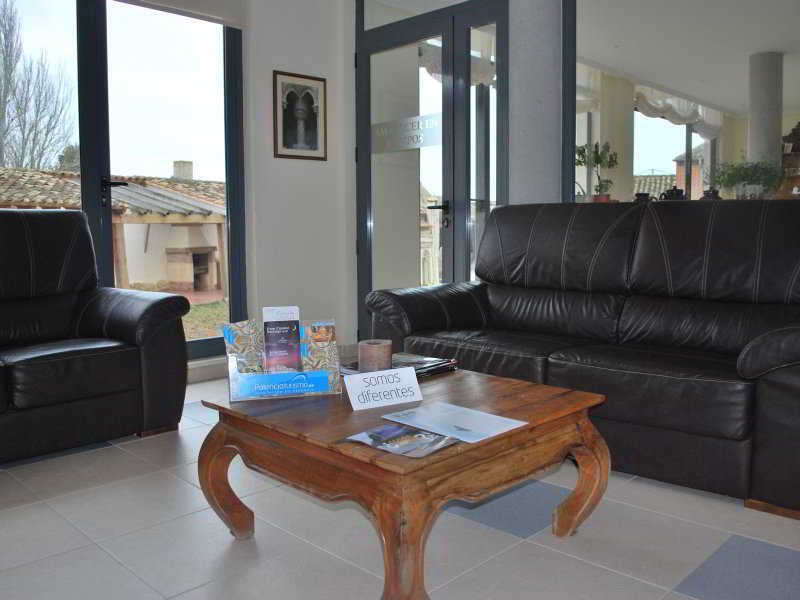 Lobby
Lobby
di Hotel Rural Amanecer En Campos