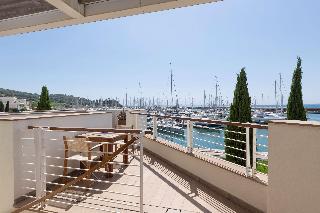 Room
Room
di Puro Suites Toscana