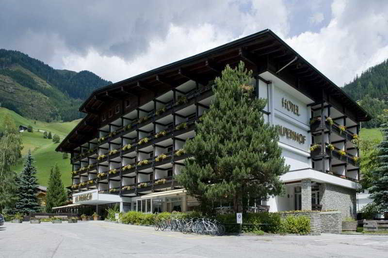 Hotel Alpenhof Sankt Jakob in Defereggen Sankt Jakob in Defereggen Austria thumbnail