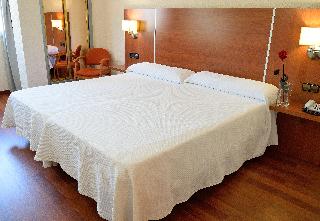 Hotel Mari Carmen