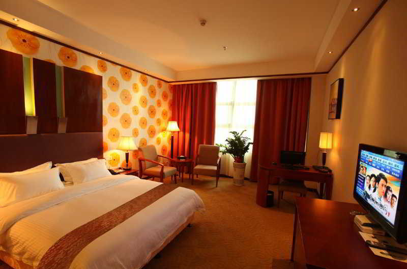 Room
 di F Hotel Formerly Ming Tian Inn Long Hua Branch