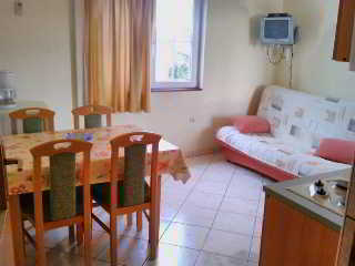 Room
Room
di Apartments Burmeta