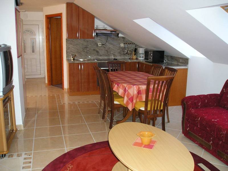 Room
Room
di Villa Puntamika