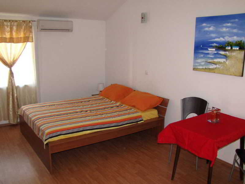 Room
Room
di Apartments Marina