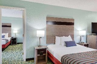 Best Western Plus Holiday Sands Inn & Suites