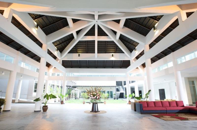Lobby
 di Cherengin Hills Convention & Spa Resort