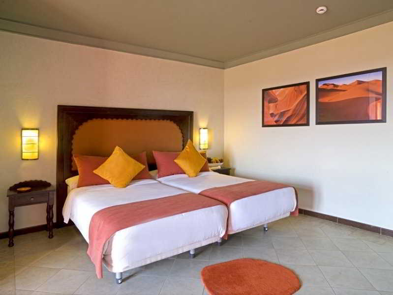 Room
Room
di L'Oriental Bay Beach