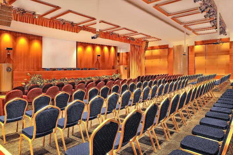 Conferences
Conferences
di Sheraton Oran Hotel & Tower