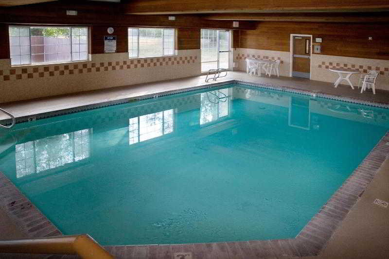 Pool
 di Best Western Rama Inn & Suites