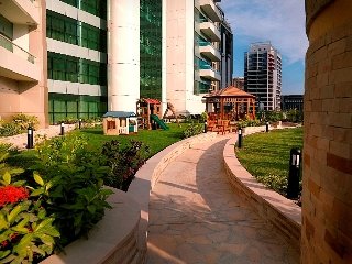 Sports and Entertainment
Sports and Entertainment
di Time Oak Hotel & Suites