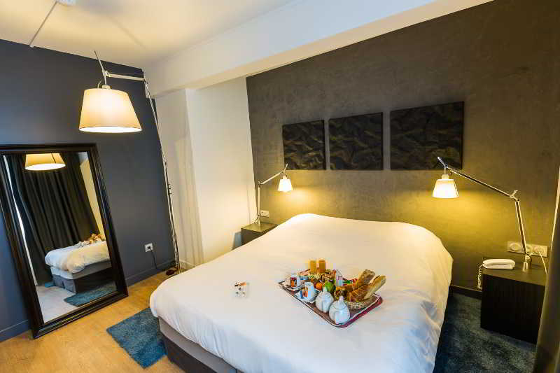 Room
Room
di Inter Hotel Des Puys