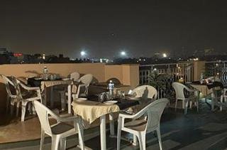 Terrace
Terrace
di Ajanta Delhi