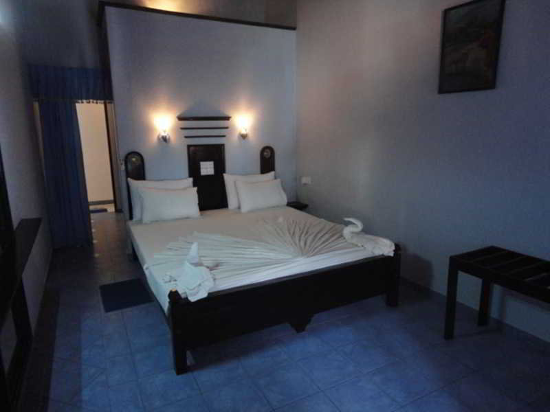 Room
Room
di Dalawella Beach Resort
