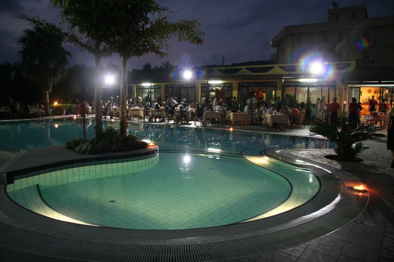 Pool
Pool
di Club Sciaron Hotel Residence