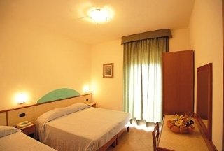 Room
Room
di Club Sciaron Hotel Residence