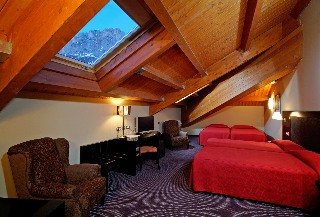 Room
Room
di HG Alto Aragon