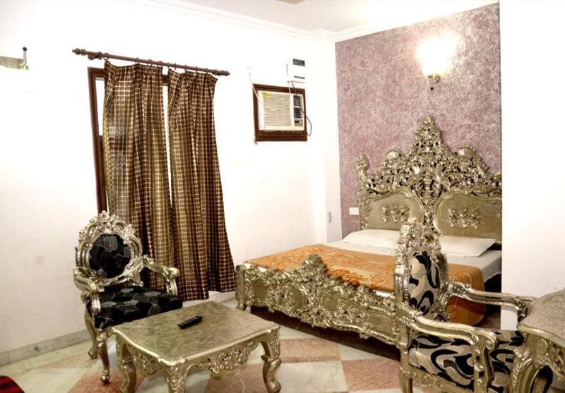 Room
Room
di Namaskar India