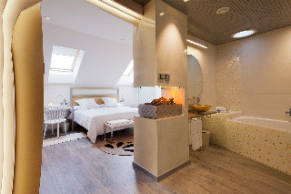 Room
Room
di Princesa Mvnia Hotel & Spa