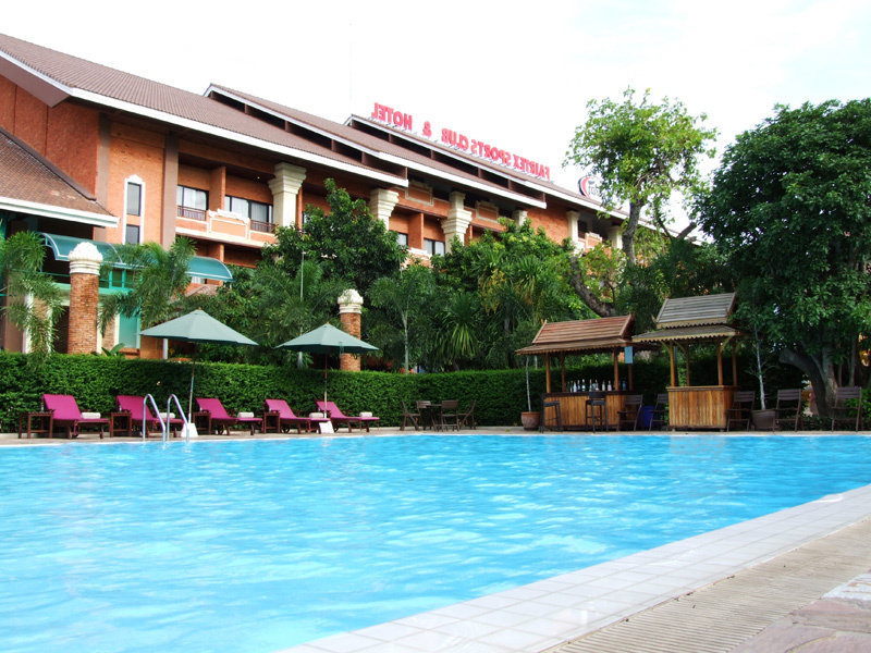 Pool
 di Fairtex Sport Club & Hotel