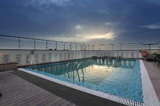 Pool
Pool
di Mahagun Sarovar Portico Ghaziabad